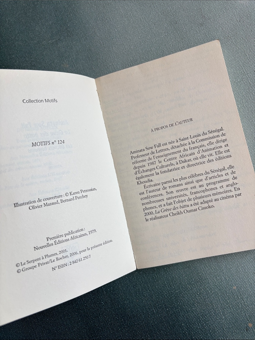 Lot of French Language Books Contes + La Grève Des Bàttu - Picture 12 of 16